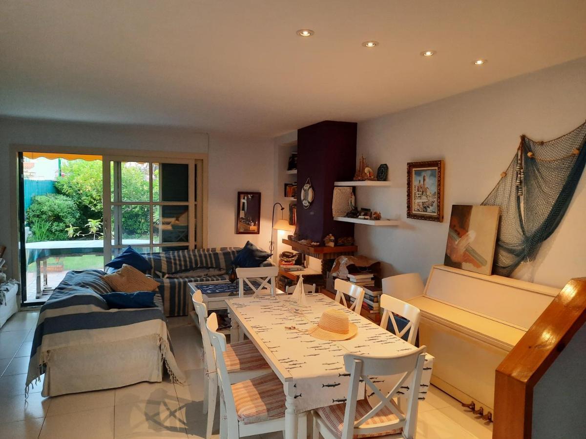 Ferienwohnung Cosy House With Garden Infront Of The Sea Creixell Exterior foto